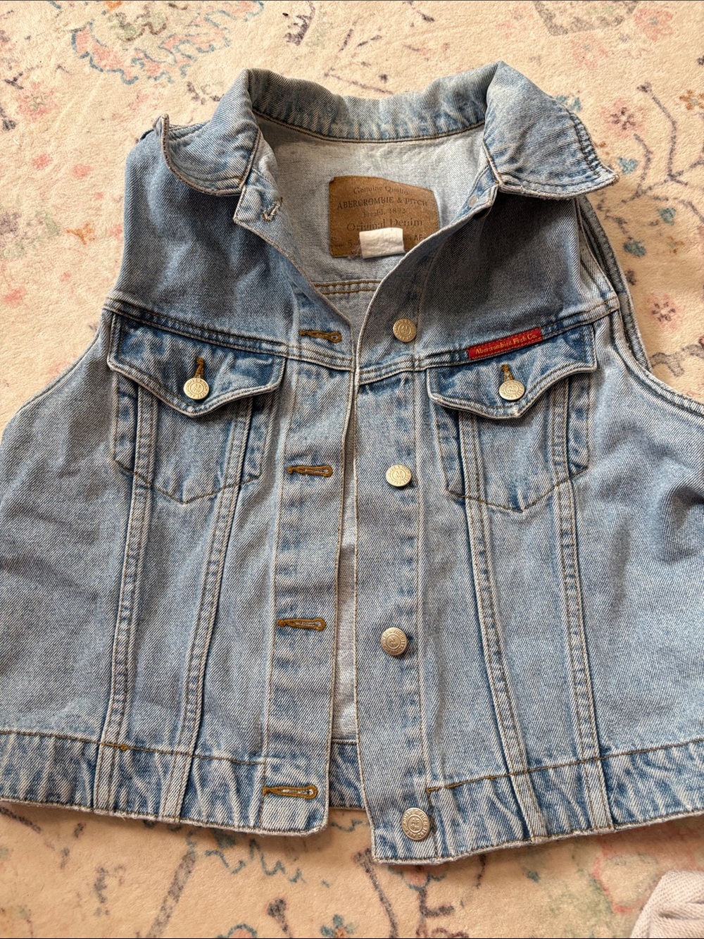 Vintage Abercrombie and Fitch Jean vest. Size medium. From 1990s-2000.